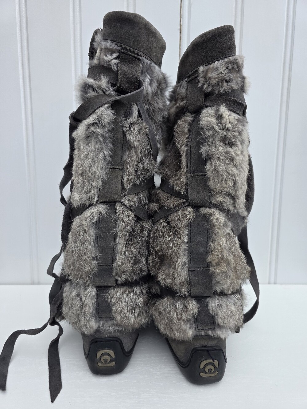 Manitobah Mukluks Tall Wrap Winter Snow Boots Charcoal Grey Rabbit Fur Size W6 - Picture 9 of 16